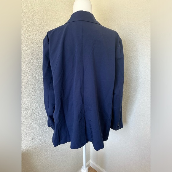 NWT TORRID DARK BLUE BLAZER WITH STRIPED LINING TORRID SIZE 1 (SIZE 14/16 - 1X) - Picture 2 of 10